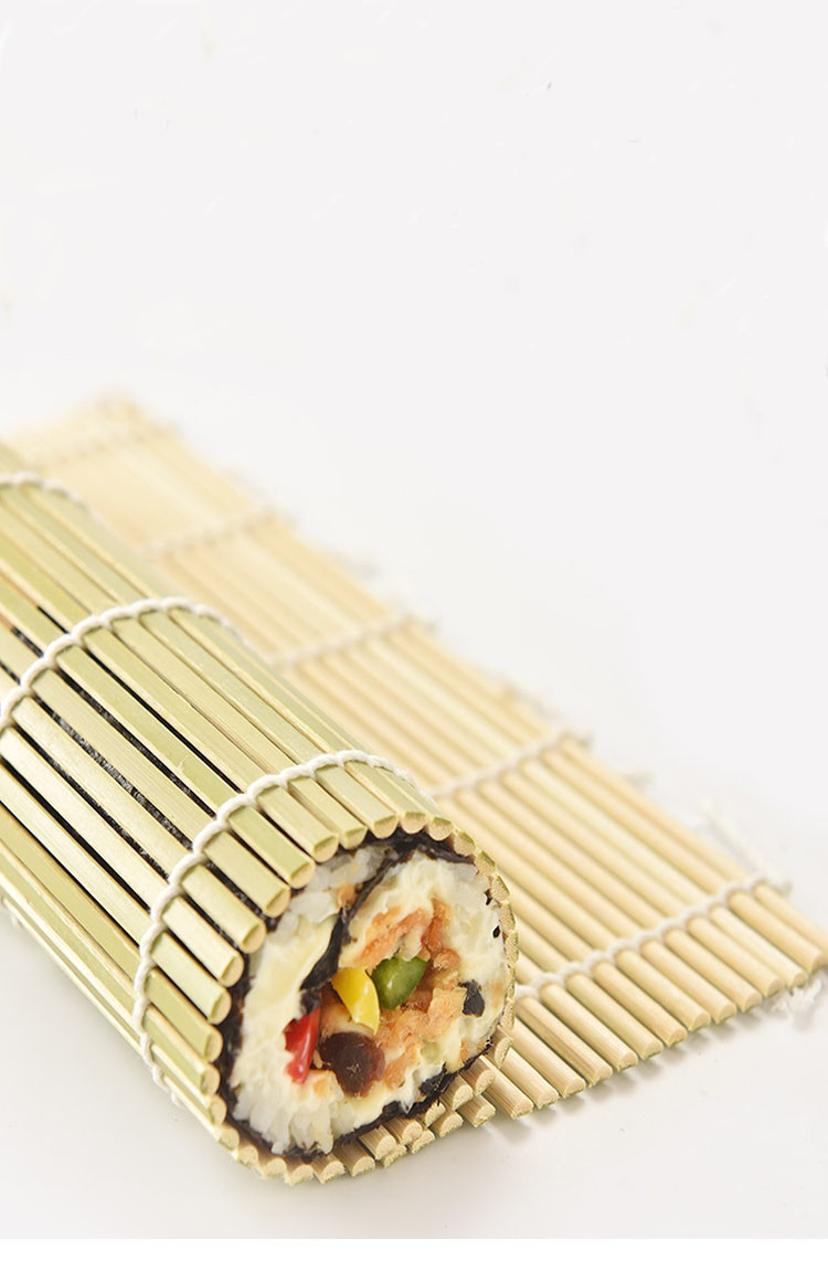 Natural Bamboo Sushi Rolling Mat for Asian Kitchen Sushi Maker