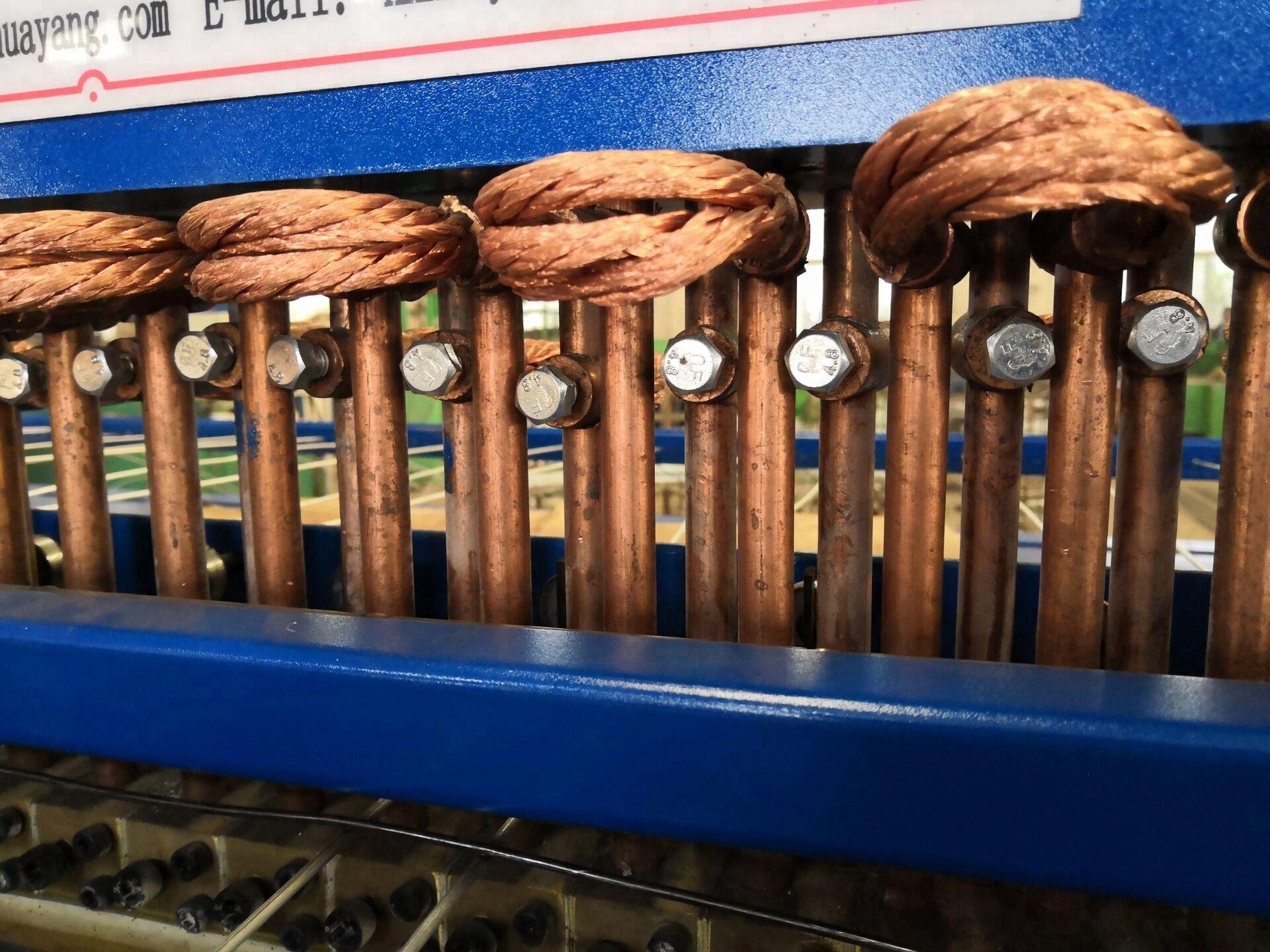 PLC Automatic Spot Welding Machine , 200mm Aperture 380V Weld Mesh Making Machine