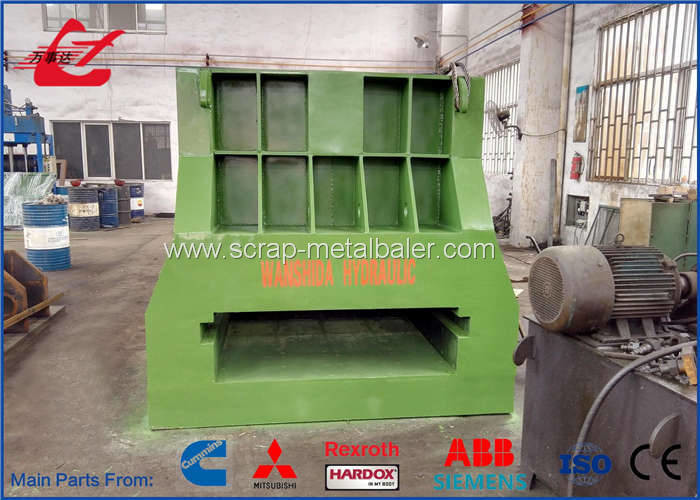 400Ton Metal Scrap Shear , Waste Gas Tank Steel Scrap Cutting Machine