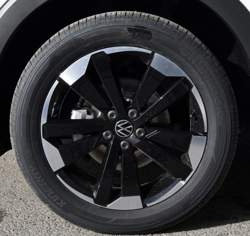 China Reliable Car Exporter Volkswagen TACQUA 2021 1.5L Small SUV 5 Door 5 Seats Good Price