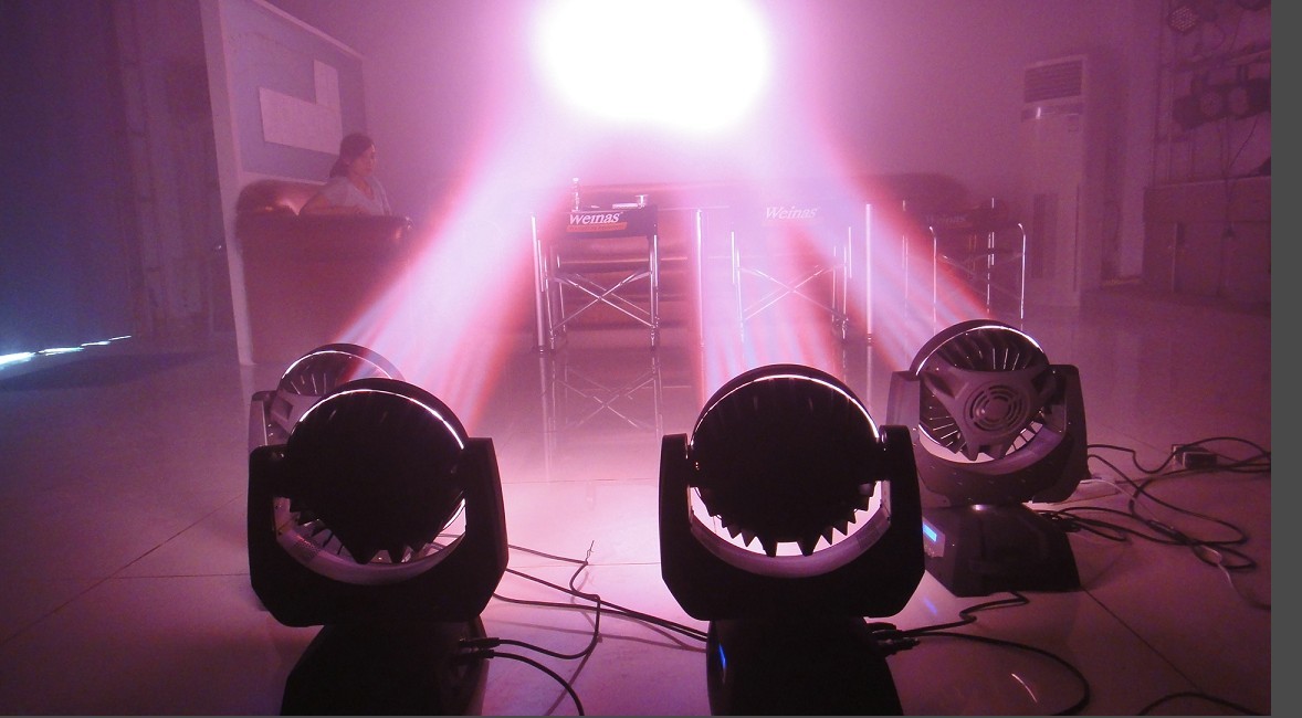 LCD Display LED Zoom Moving Head Light / Platinum Wash LED Zoom Large Smooth Scan