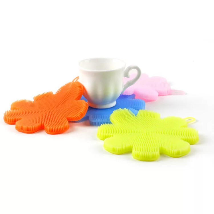 Fancy reusable high quality silicone cleaning pad plum blossom brush soft cleaning tool kitchen tool customized silicone brush