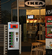 Restaurant / Airport / Shopping Mall Secured Locker Charging Stations for Cell Phones