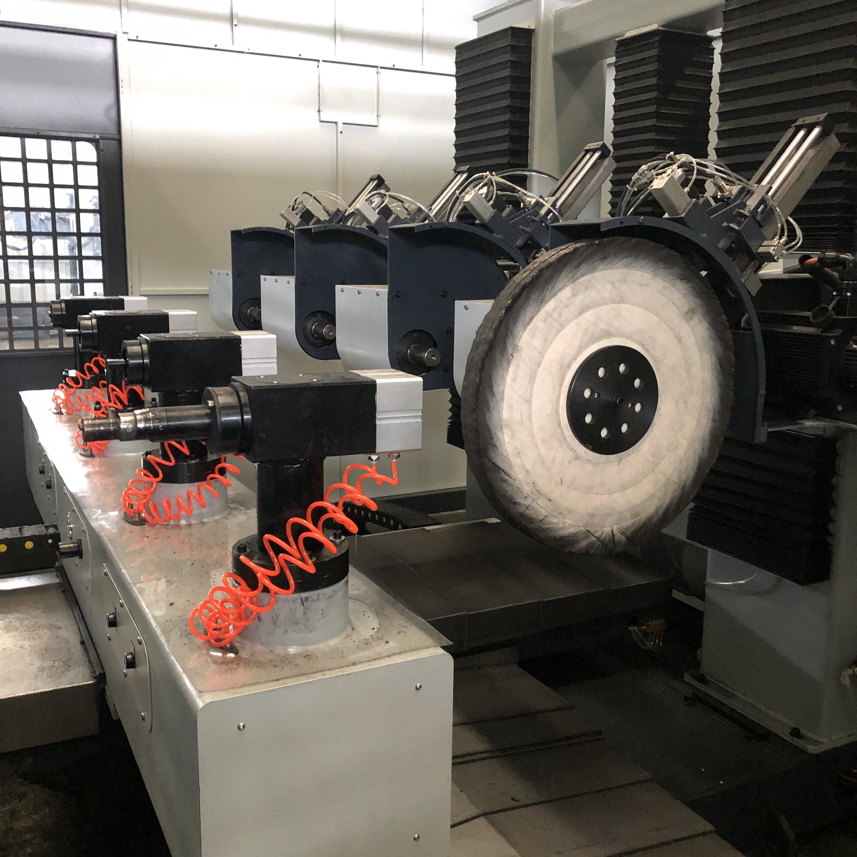 Full Automatic Robot Polish System FUNAC Robot Cell Metal Deburring Machine 380V