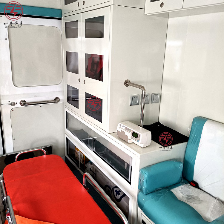 Customizable Diesel Out-of-hospital Medical Care VAN with Medically Equipped Vehicle