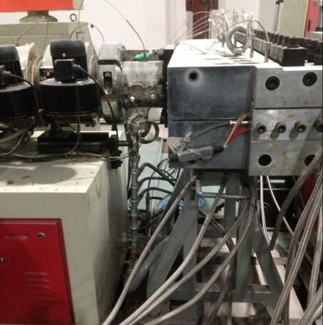Double Screw WPC Board Production Line , WPC Construction Template Production Line / Extruder