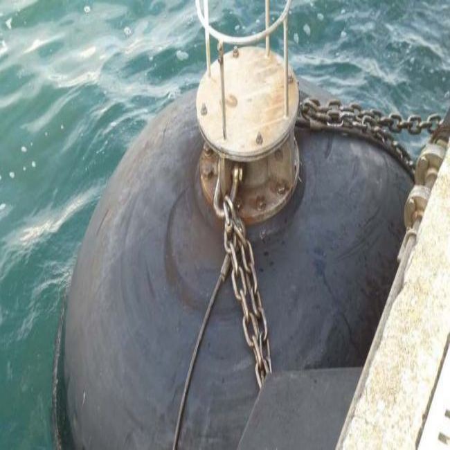 Navy 50kpa Submarine Fender Hydro Pneumatic Rubber Fenders Customized Sizes