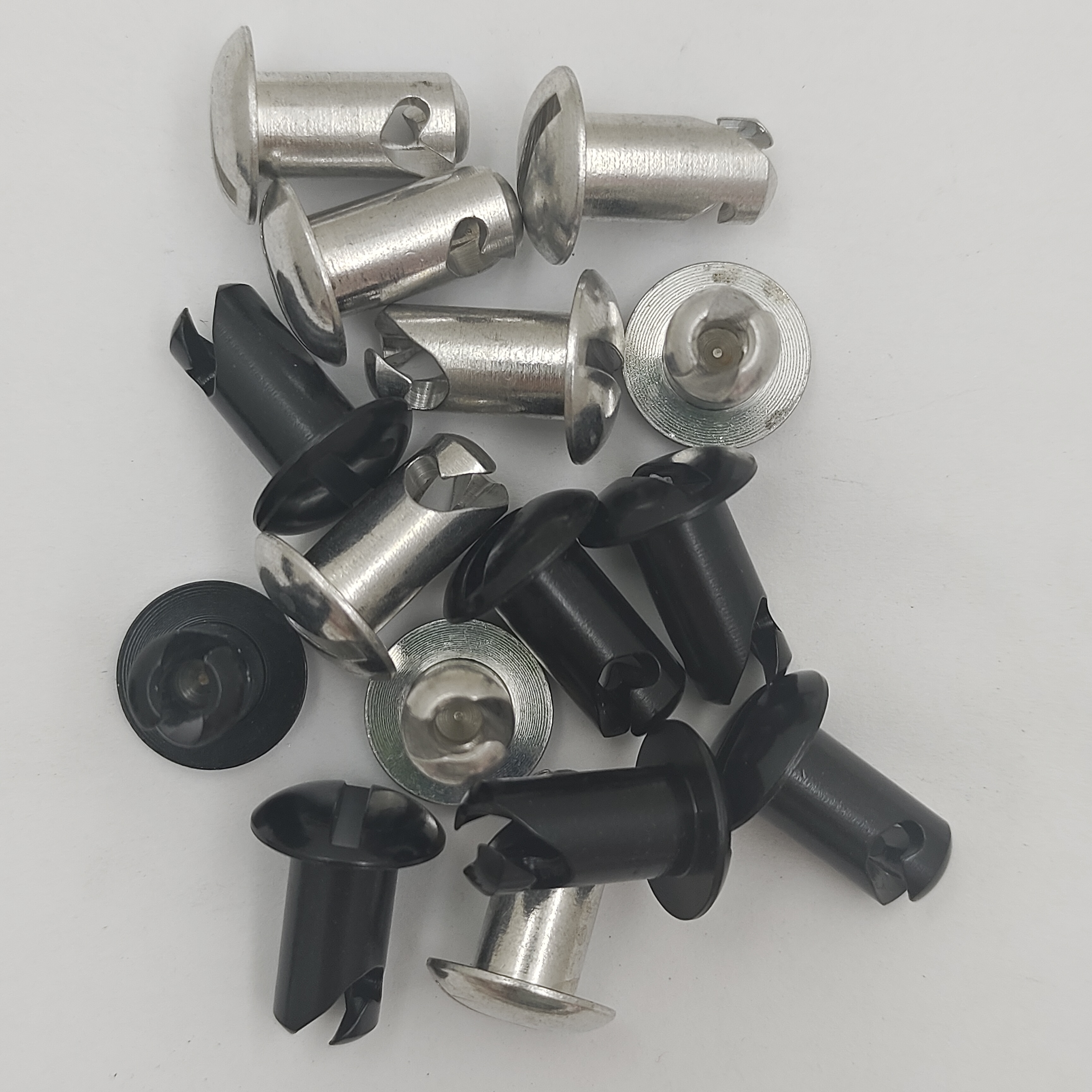 Improve Your Sprint Car's Look and Function with Universal 7/16" *.500 Dzus Button Silver Aluminum Fasteners