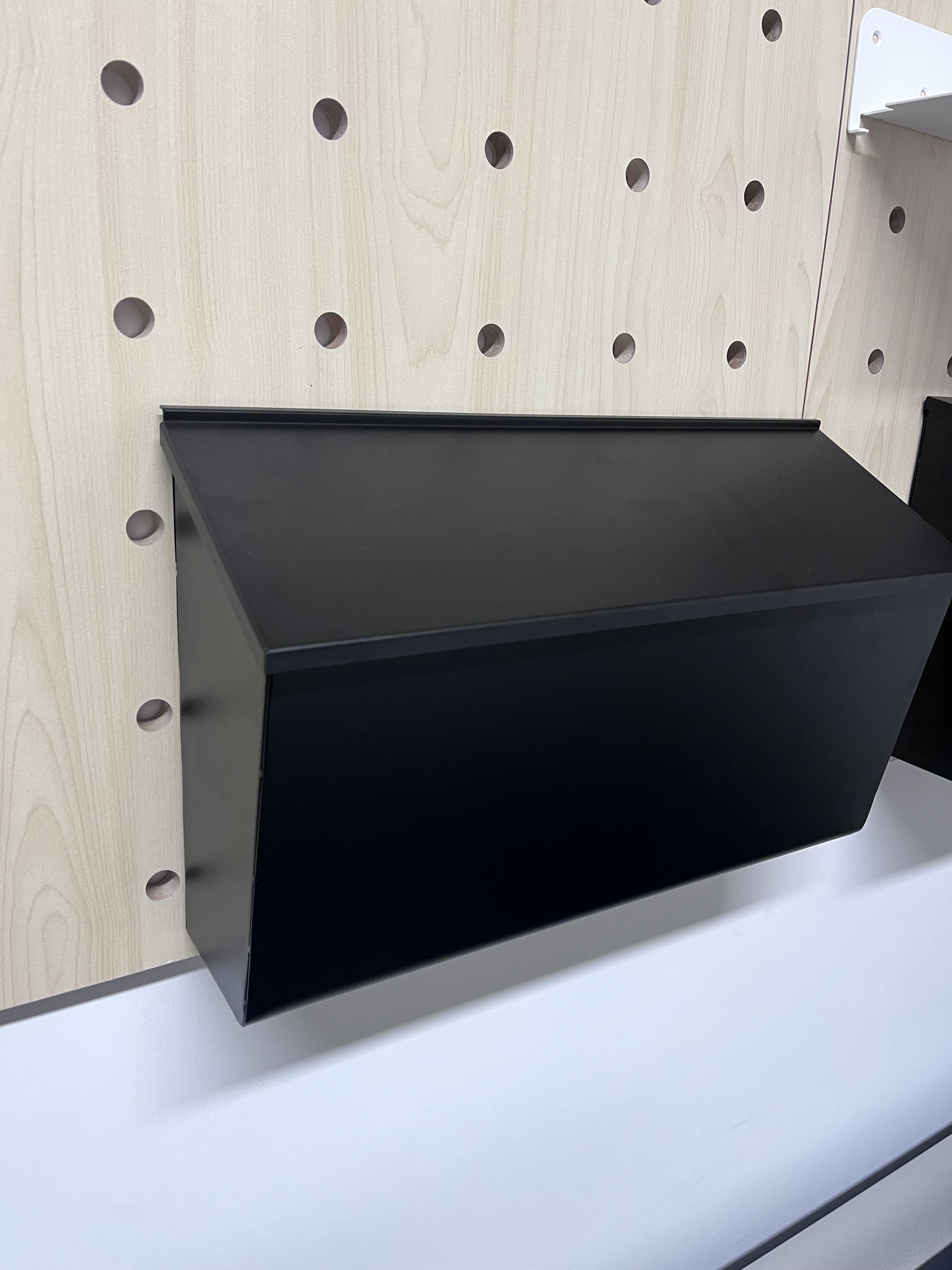 Large Wall-Mountable Mailbox 0.8mm Thickness Metal Modern Design Black Powder Coated