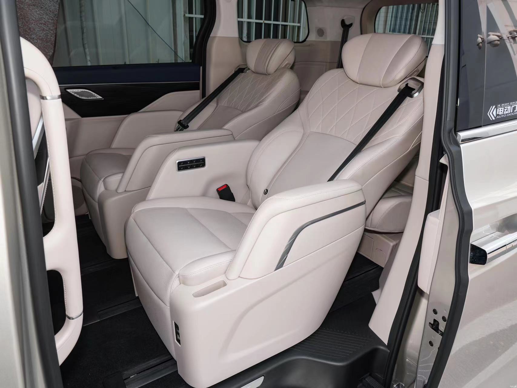 GWM Wey Blue High Mountain Ultra Long-Range Hybrid Dual Motor 4*4WD 5 Door 7 Seat MPV Adult Car GWM Gao Shan 3085mm Wheelbase