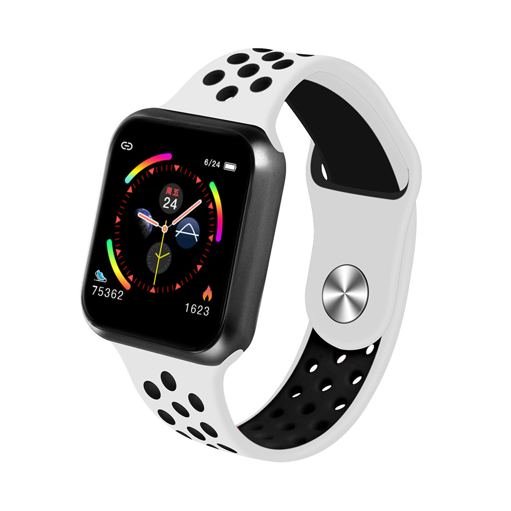 Message / Call Reminder Wallpaper Smartwatch With 1.3 Inch Full Touch Screen