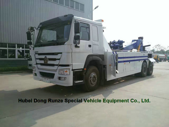 HOWO 50 Ton Heavy Duty Rotator Wreckers Tow Truck With 360 Degree Rotation