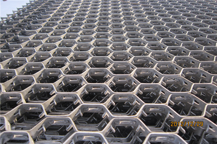 SS 304 Hex Mesh, Hex Steel, Hex Metal Grating Hexagonal Hex Steel/ Refractory Lining Anchor / Cyclone Separator