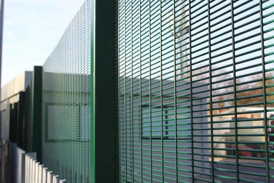 Heavy Duty Anticlimb Fencing Welded Mesh 358 High Security Anti Cut
