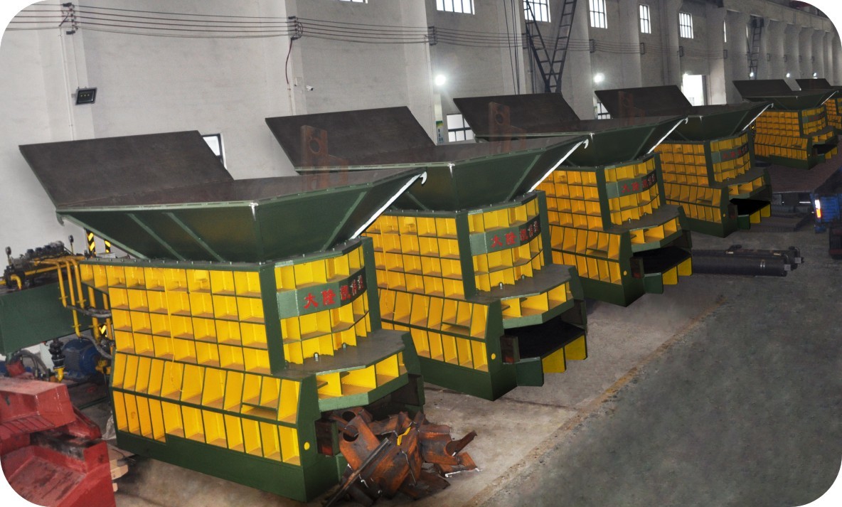 Auto Scrap Metal Shear / Scrap Metal Cutting Machine Height 300mm