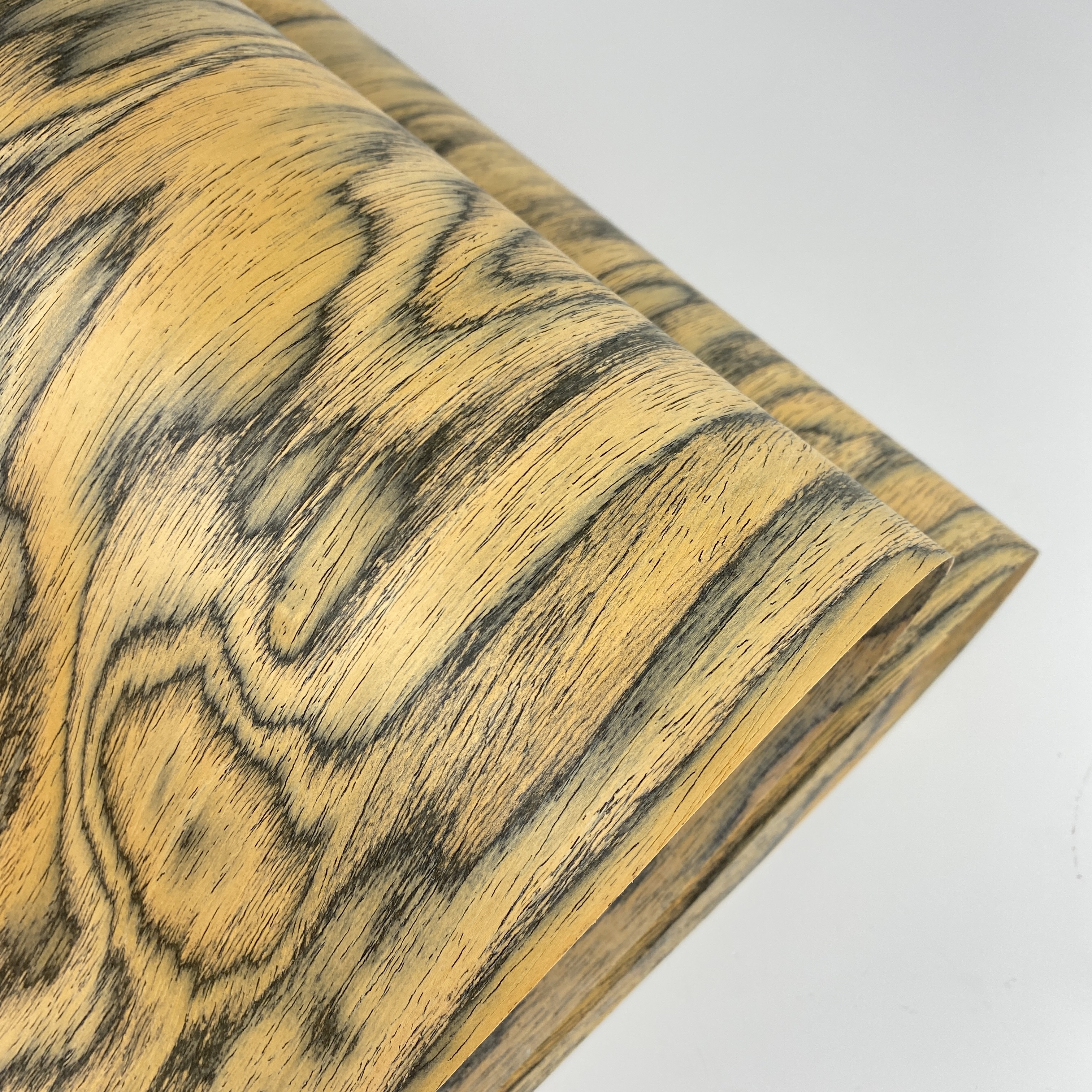 Yellow Fir Burl Color Composite Wood Veneer 2500*640mm With Fleece Backing 0.45mm Thickness For Wallcovering Cabinets