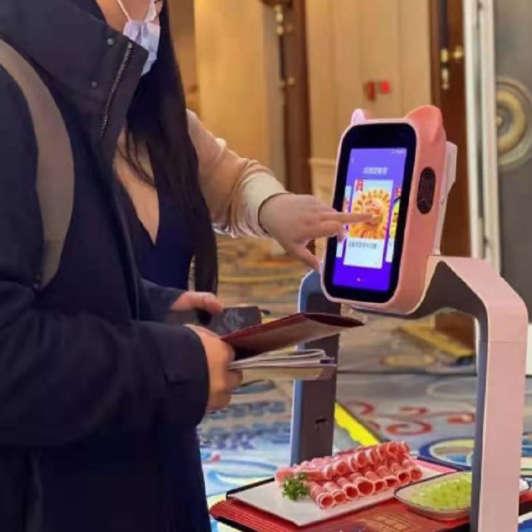 Delivery Robot AI Catering Delivery Food Waiter in Shop Voice Interaction And Advertising Delivery Robot