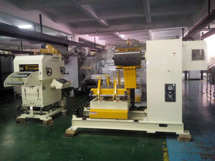 Gear Feeder