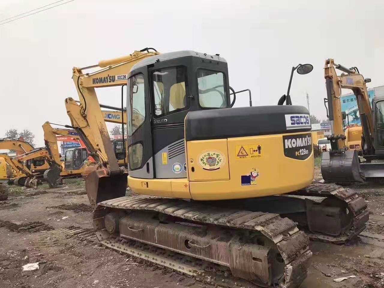 Small Turning Radius PC128US Used Komatsu Excavator