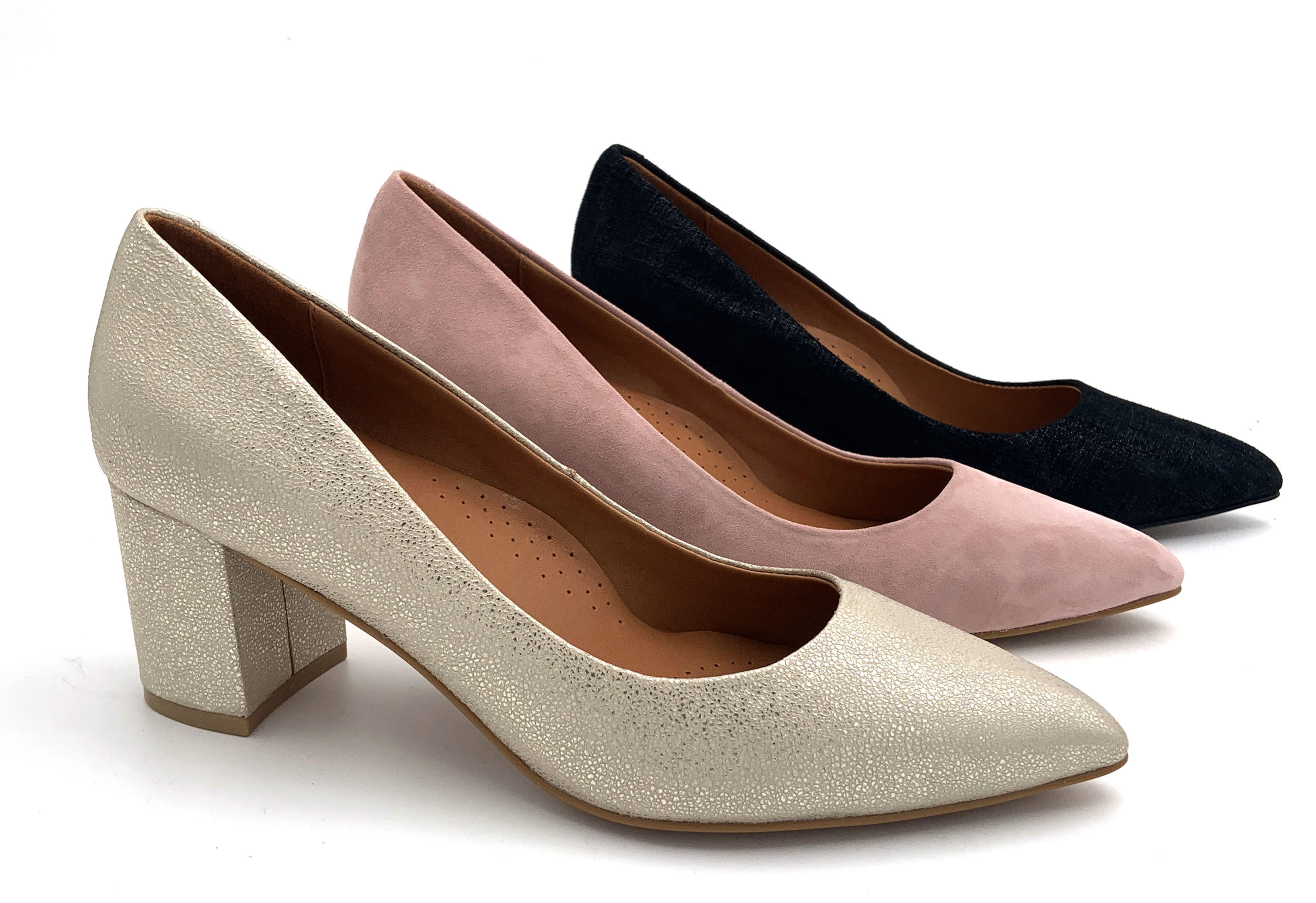 Fashionable Womens Pump Heels Leather Material With Chunky Heel Type OEM
