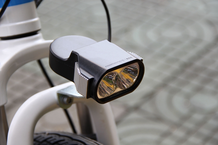 White Blue 26 Inch Electric Bicycle fast speed Aluminum Alloy Frame