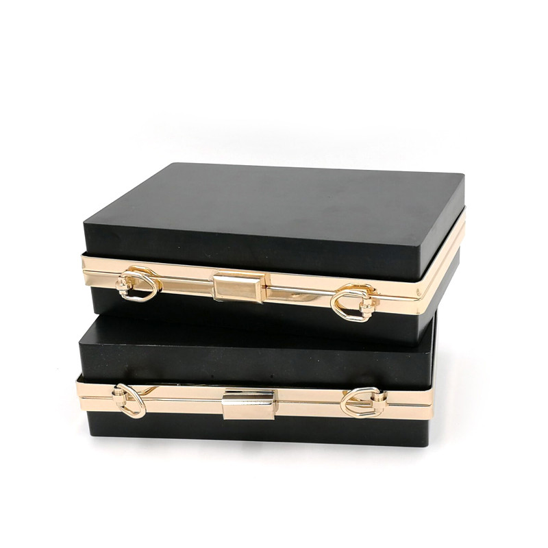 2019 New style 18*10.5 CM gold square shape metal clutch purse frame with plastic shell