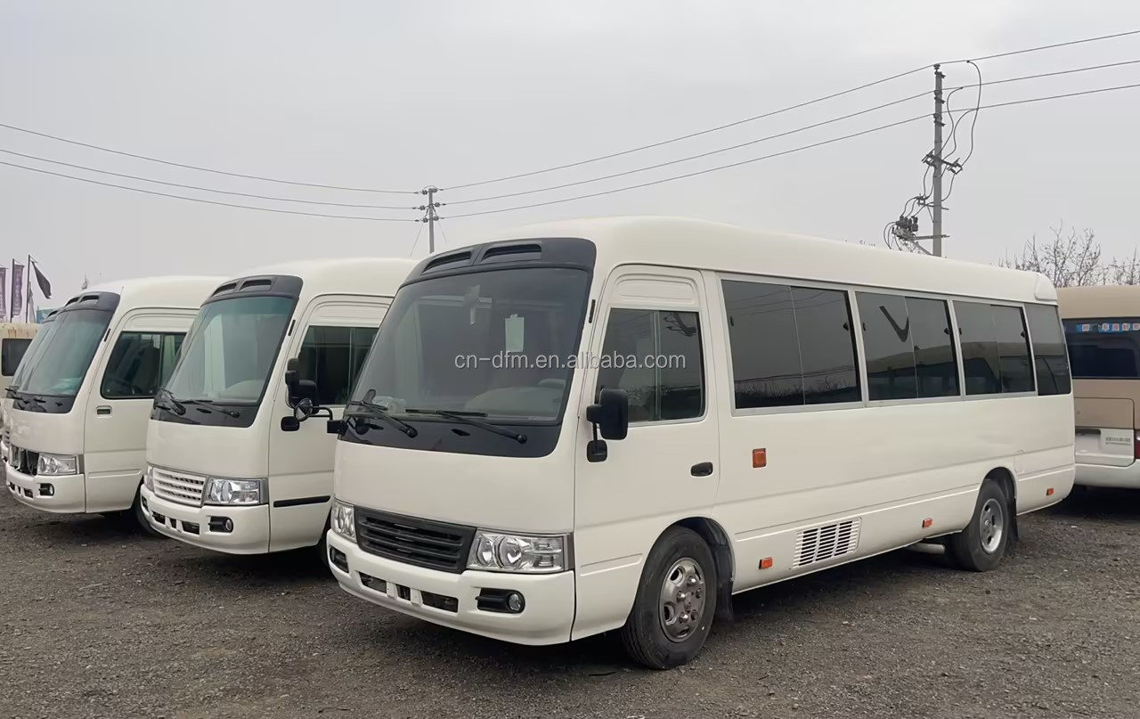 7m 30 Seater Used Toyota Coaster Bus with Manual Transmission and 7725x2000x2600 Dimensions
