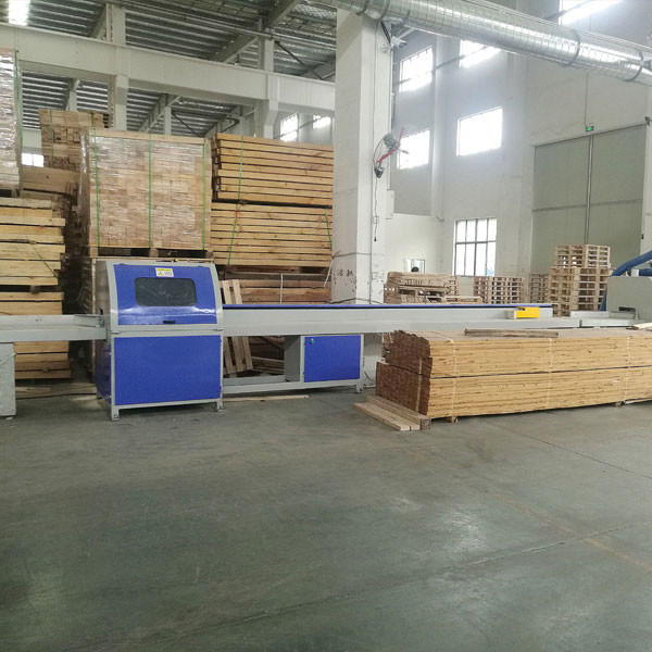 CNC Solid Wooden Pallet Slats Cutting Saw Machine For Pallet Production