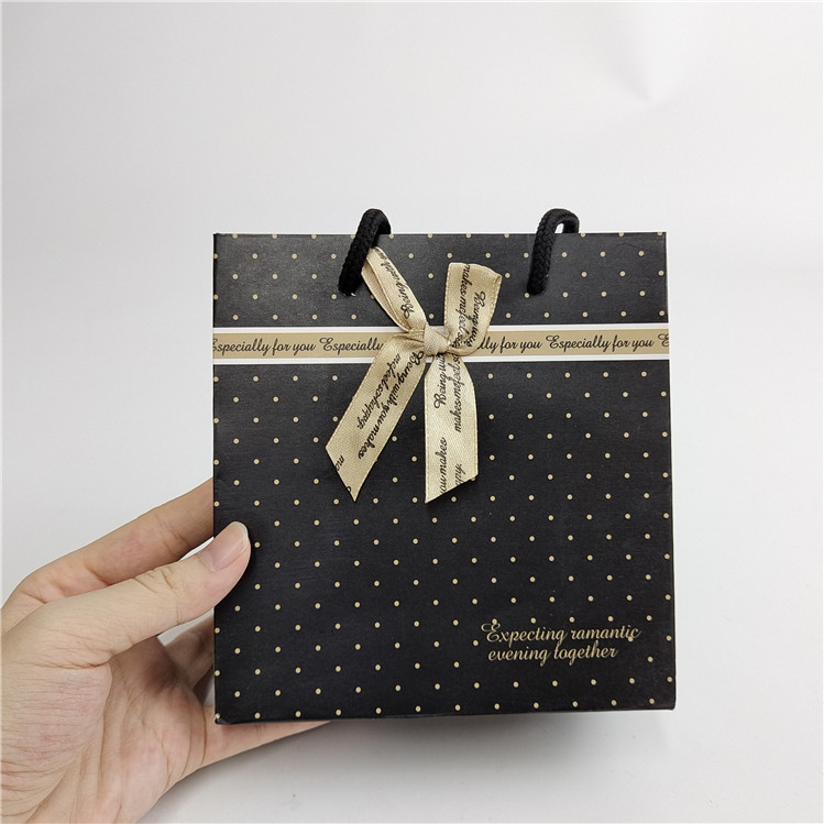Promotional Quality Assurance Custom Digital Printing Logo Printed Shopping Paper Bag Packaging