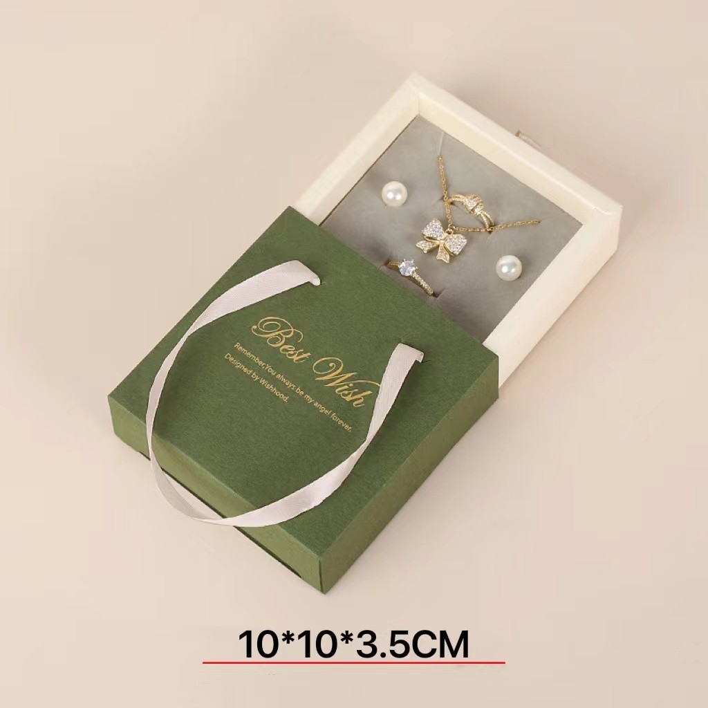 Eco Friendly 10x10x3.5 Cardboard Gift Packaging Box Necklace And Earring Gift Box