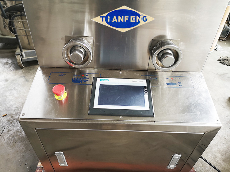 42000 Pcs / H Lab Pharmaceutical Pill Press Machine PLC Touch Screen Control