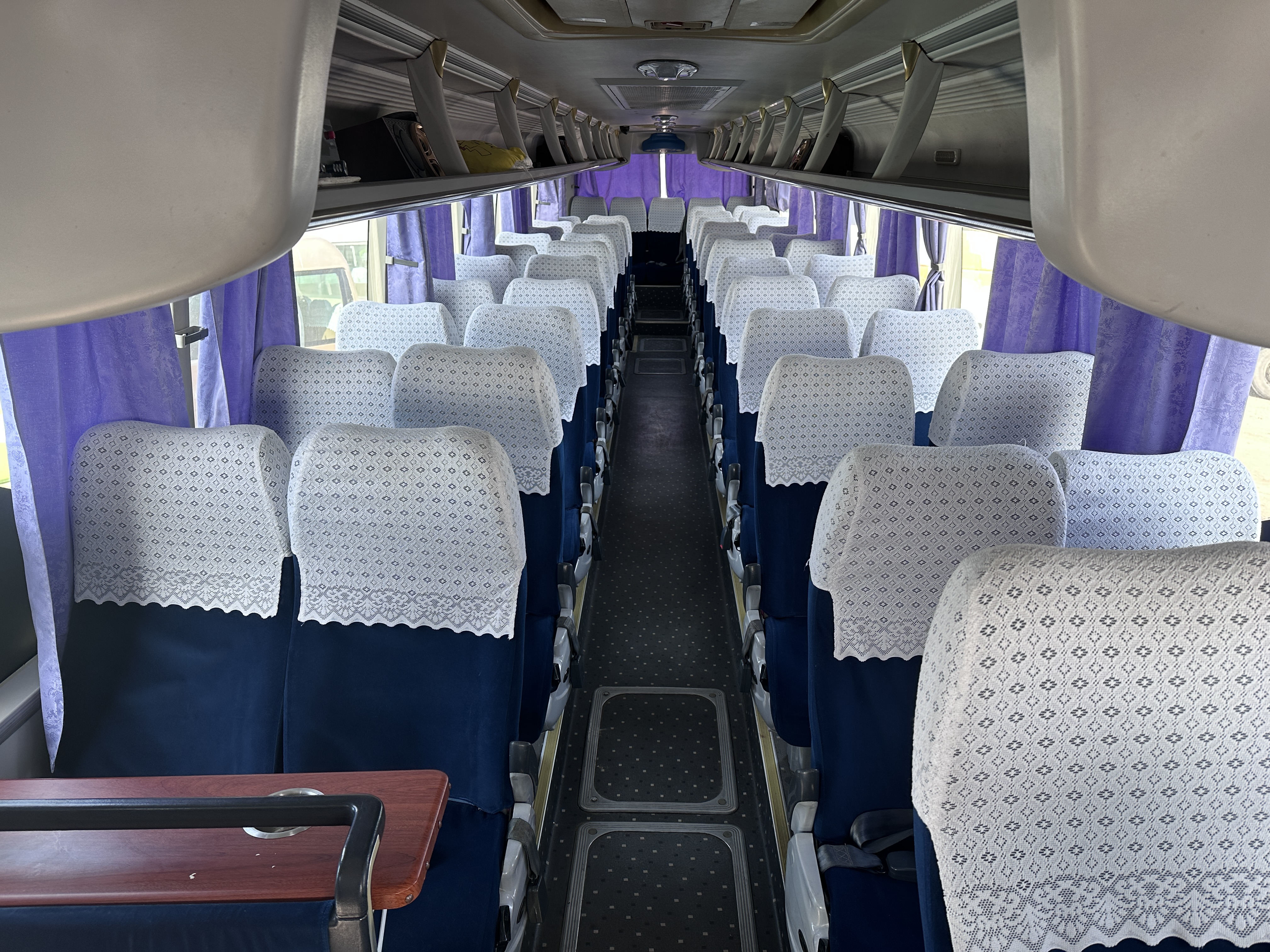 Buses For Sale Used Kinglong Bus 54 Seats XMQ6125 Weichai 375hp Left Hand Dirve Coach Bus With A/C