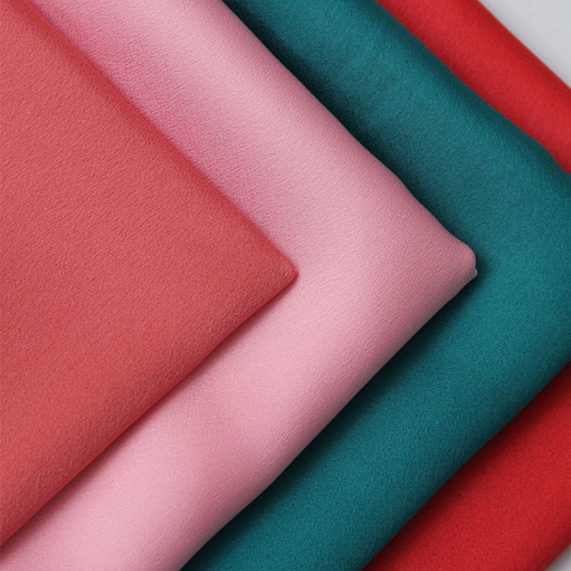 Emerald Green 75D 130GSM Polyester Spandex Satin Fabric Stretch