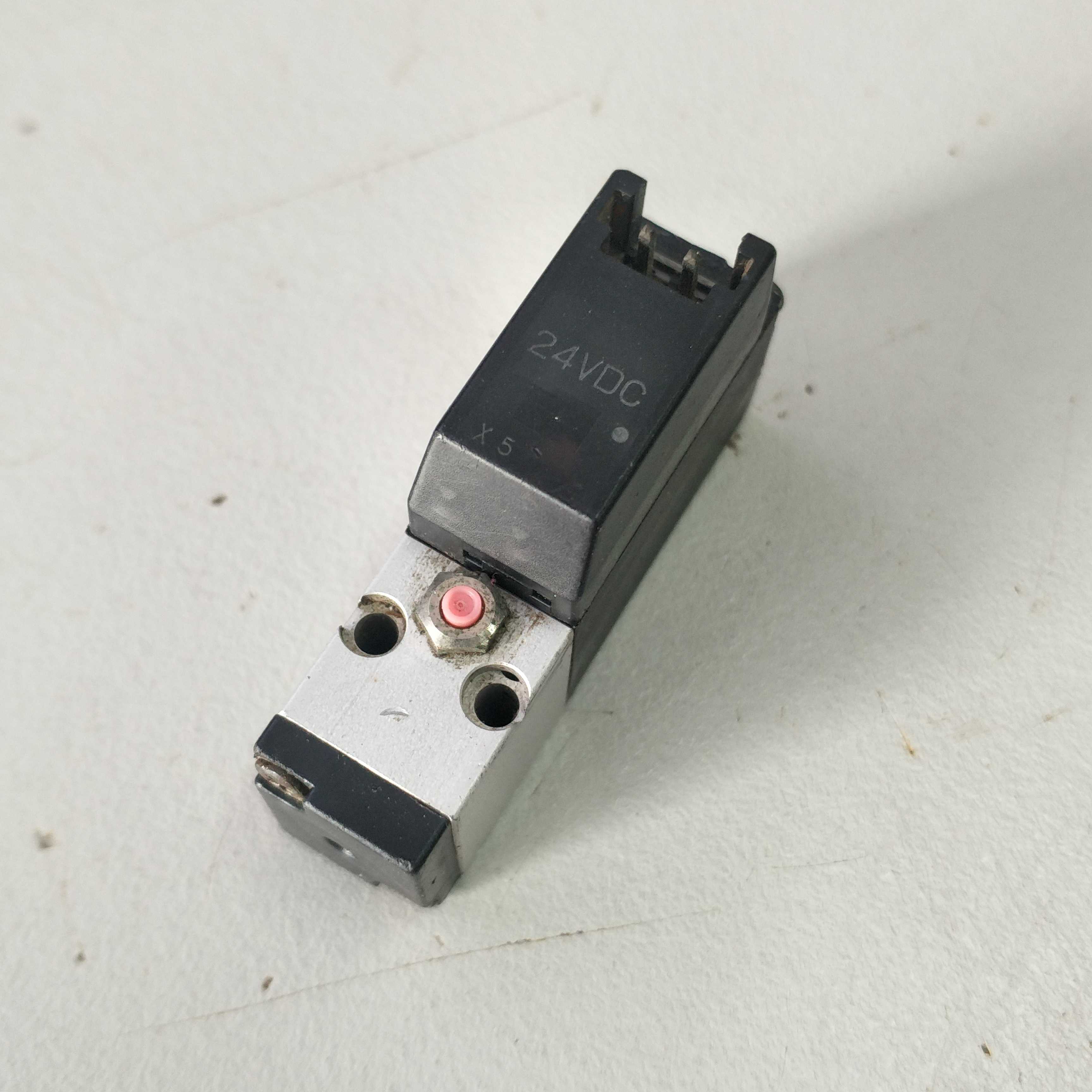 SMT Pick And Place Machine Nozzles KV8-M71YA-00X Flight Changer KOGANEI A010E1-56W