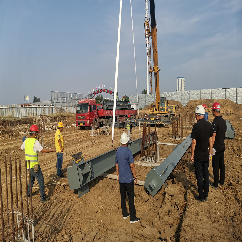 Metallic Industrial Steel Buildings Q355B Q235B Prefabricated Steel Structure Workshop