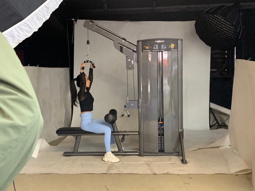 Lat Pulldown and Low Row Commercial Grade Indoor Fitness Equipment with Pin Loaded for Gym Equipment Distribution