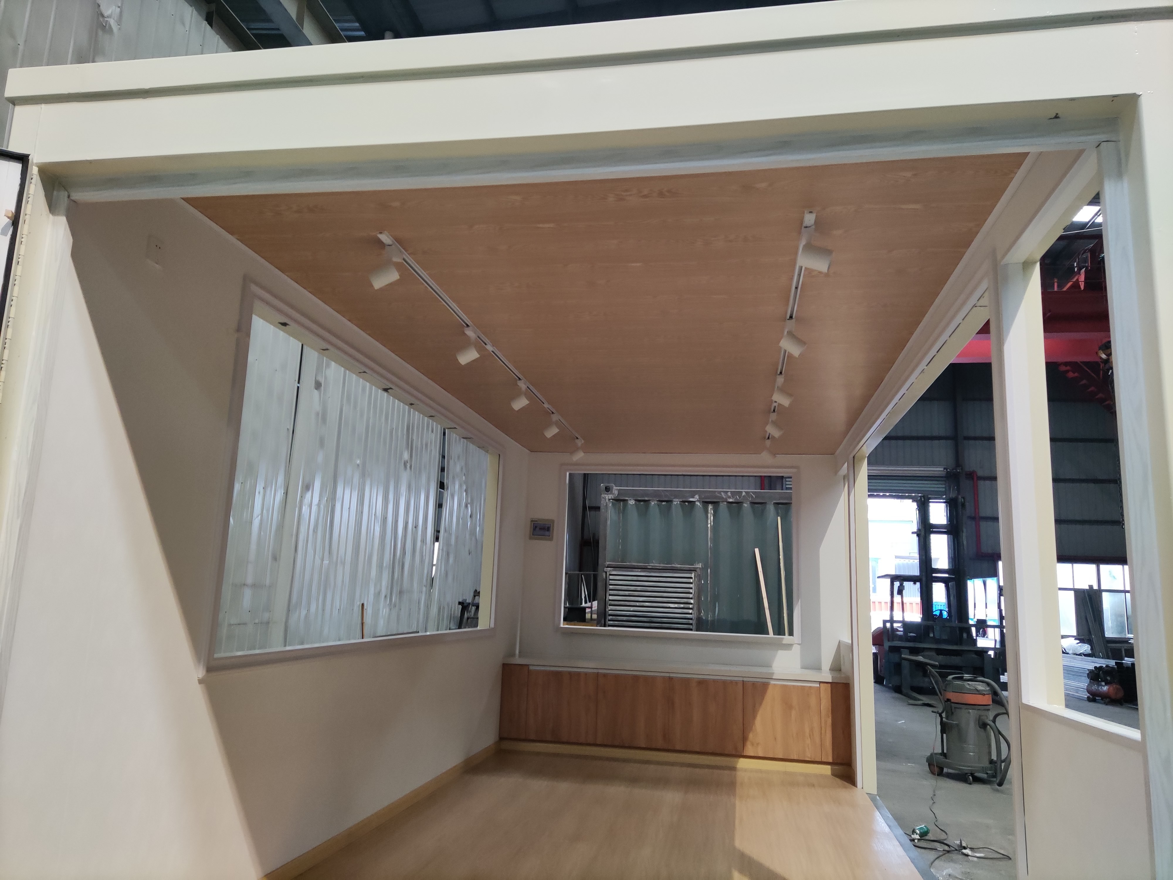 20 Foot Prefab Shipping Container House Book Street Store