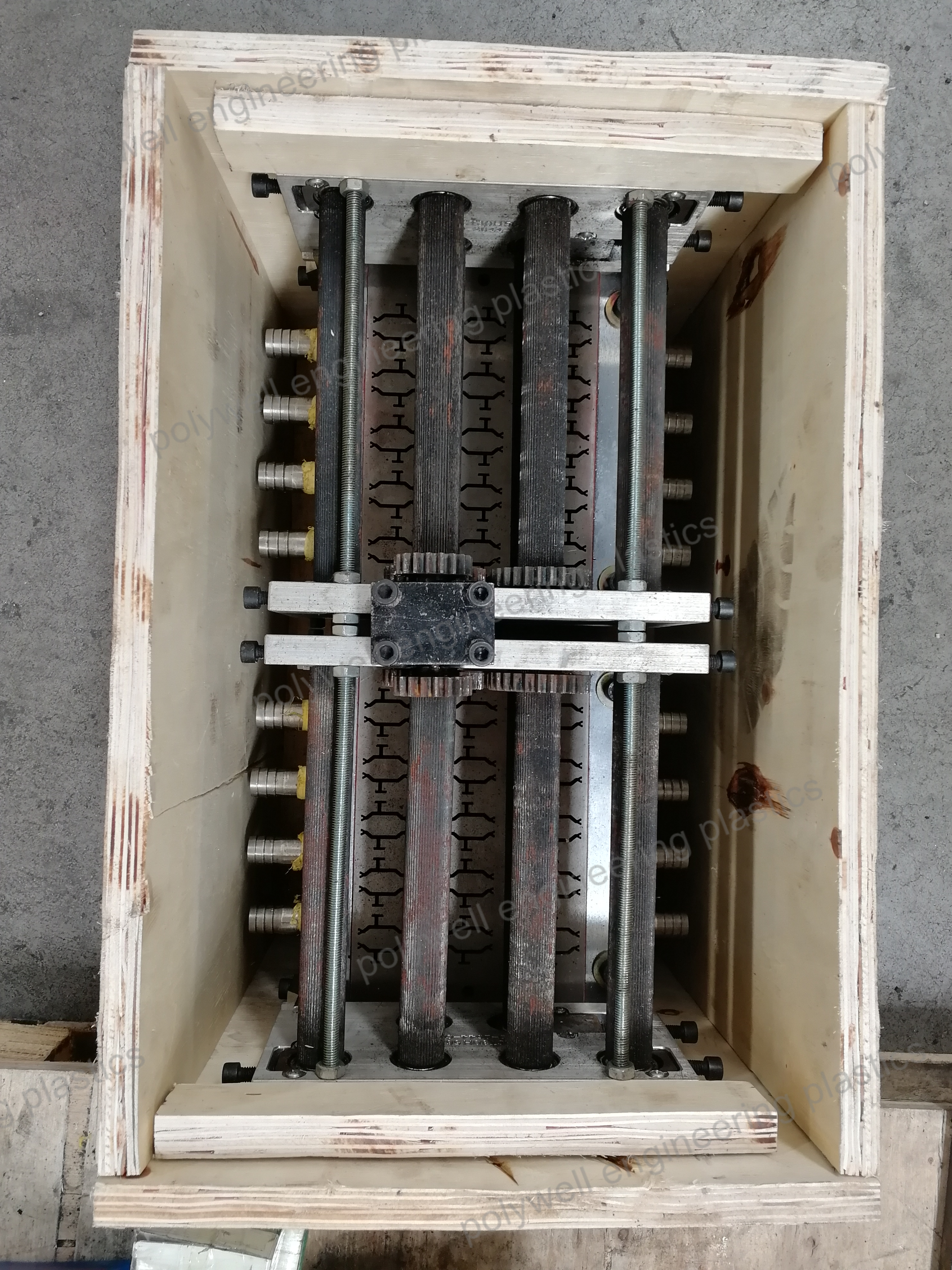 Thermal Barrier Strip Extrusion Mould for Extruder Machine Produce Sound Insulation Strip