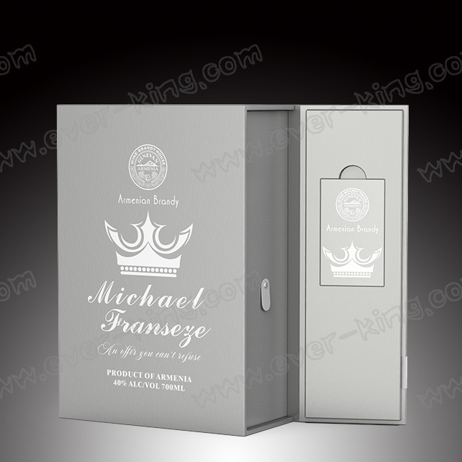 Luxury Matt Black Rigid Cardboard Whisky Paper Gift Box for Liquor Set Packaging