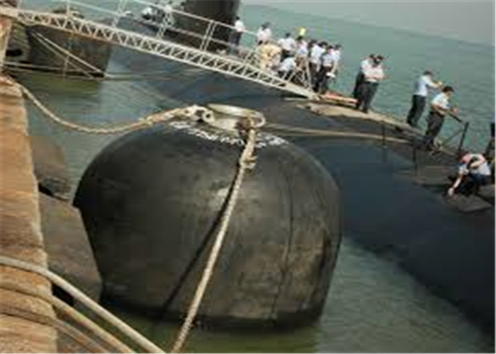50Kpa 80Kpa Hydropneumatic Submarine Rubber Fender Dock Sling Type