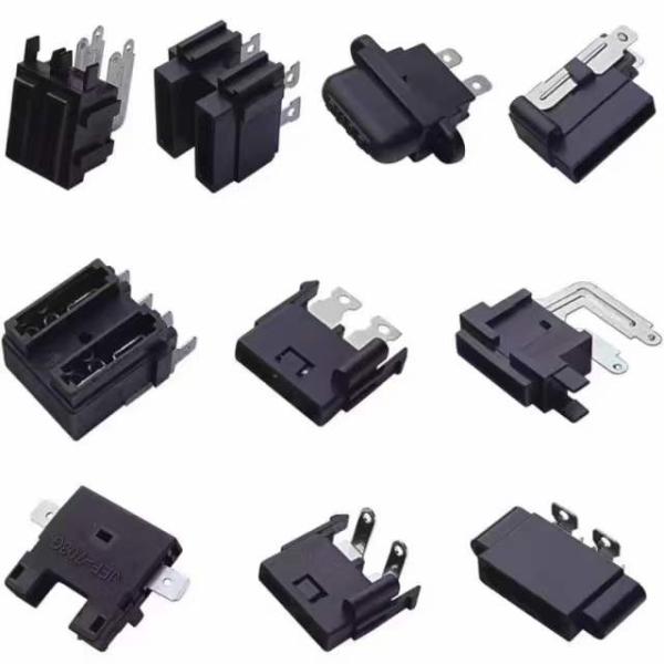PCB Car Fuse Seat SL-703F Car Insert Seat Installed In Chassis