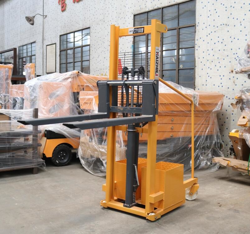 Non Polluting Warehouse Forklift , 1 Ton Counterbalance Manual Hydraulic Stacker