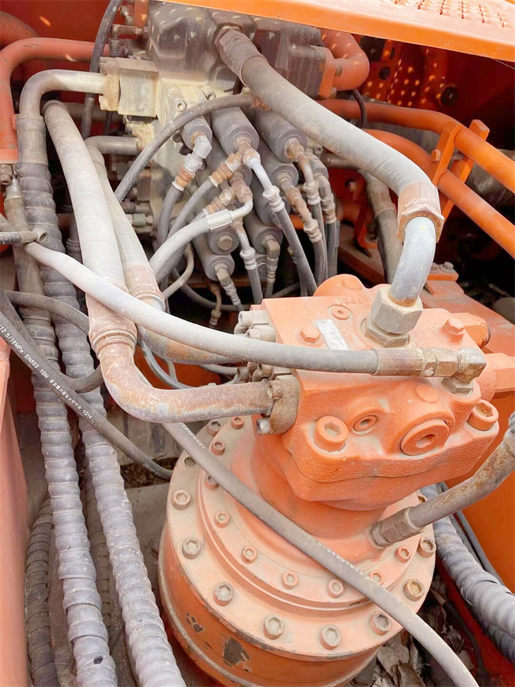 Used Doosan DH300 Excavator with Original Hydraulic Valve and 3811 Working Hours
