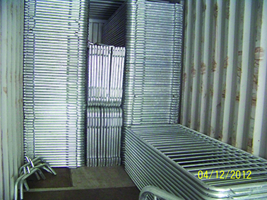 8.5 Ft Hot Dipped Queue Steel Crowd Control Barrier Fence With Flat Bases
