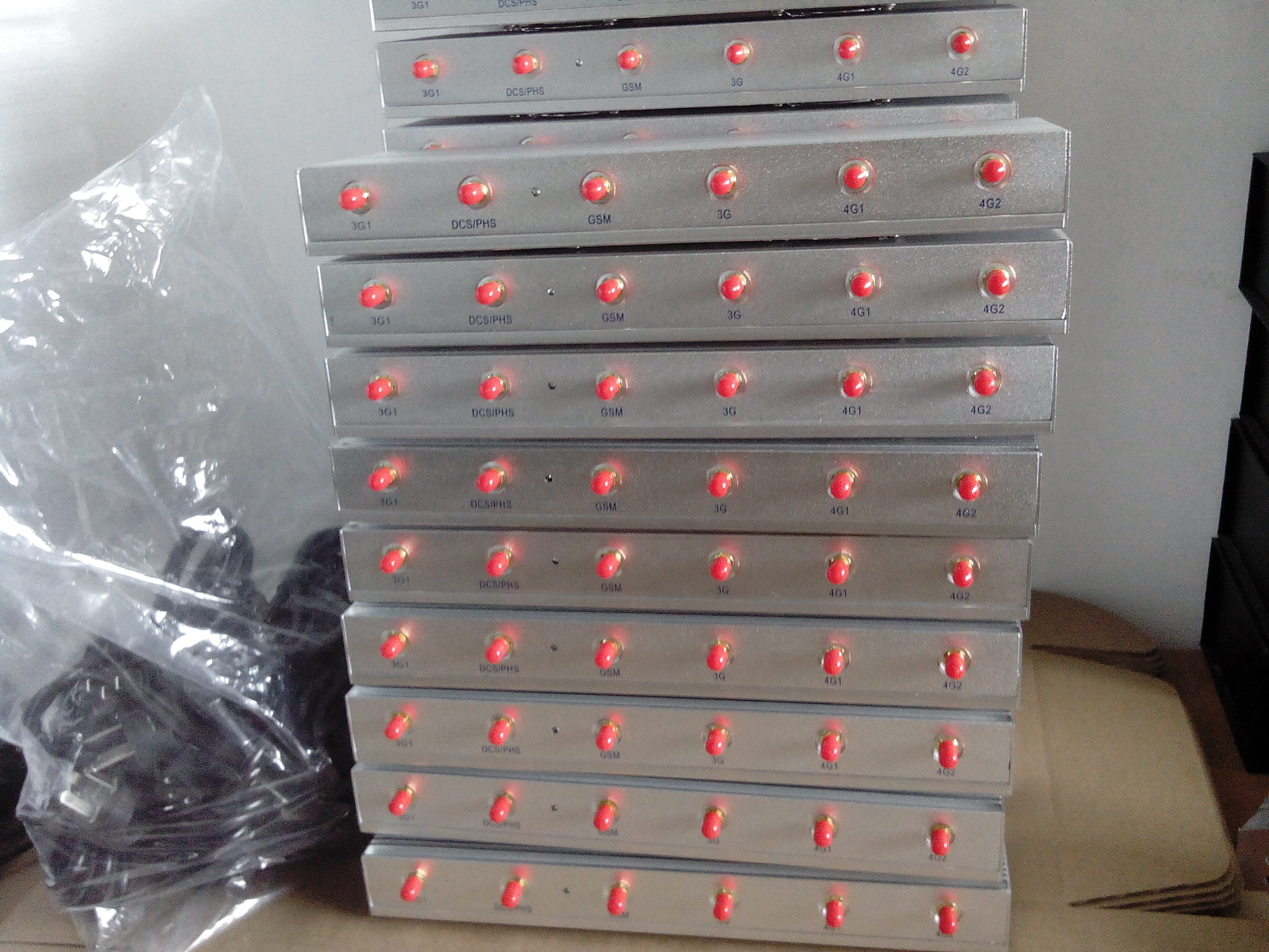 2G mobile phone signal jammer desktop 5 antenna gsm.3g mobile phone signal jammer to prevent information leakage