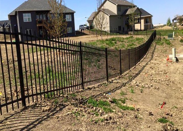 Heavy Duty Privacy Steel Tubular Fencing Residential Spear Top Panels