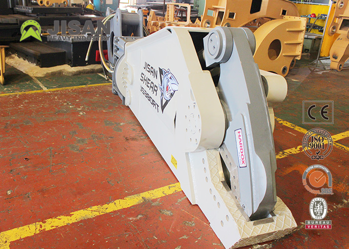 Heavy Duty Type Hydraulic Rotating Type Scrap Steel Metal Cutting Shear For Excavator Sale