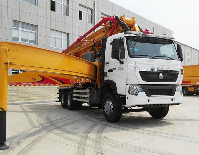 High Concrete Pump Truck Mounted 37m Concrete Pump