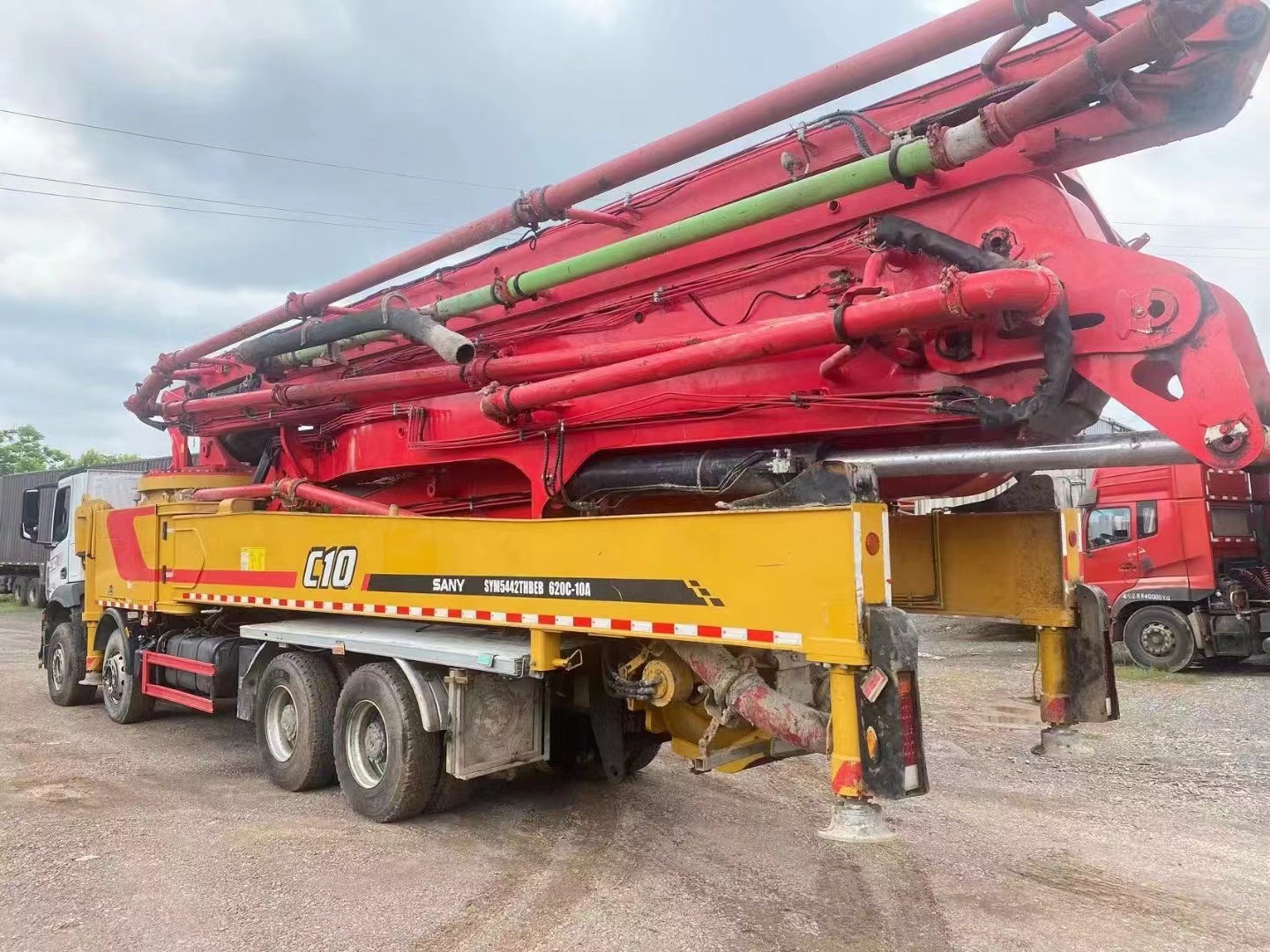 2021 62m 66m 56m Z Fold Concrete Pump Truck Parts for PM XG Sany Zoomlion Fits Most Models 350bar Working Pressure
