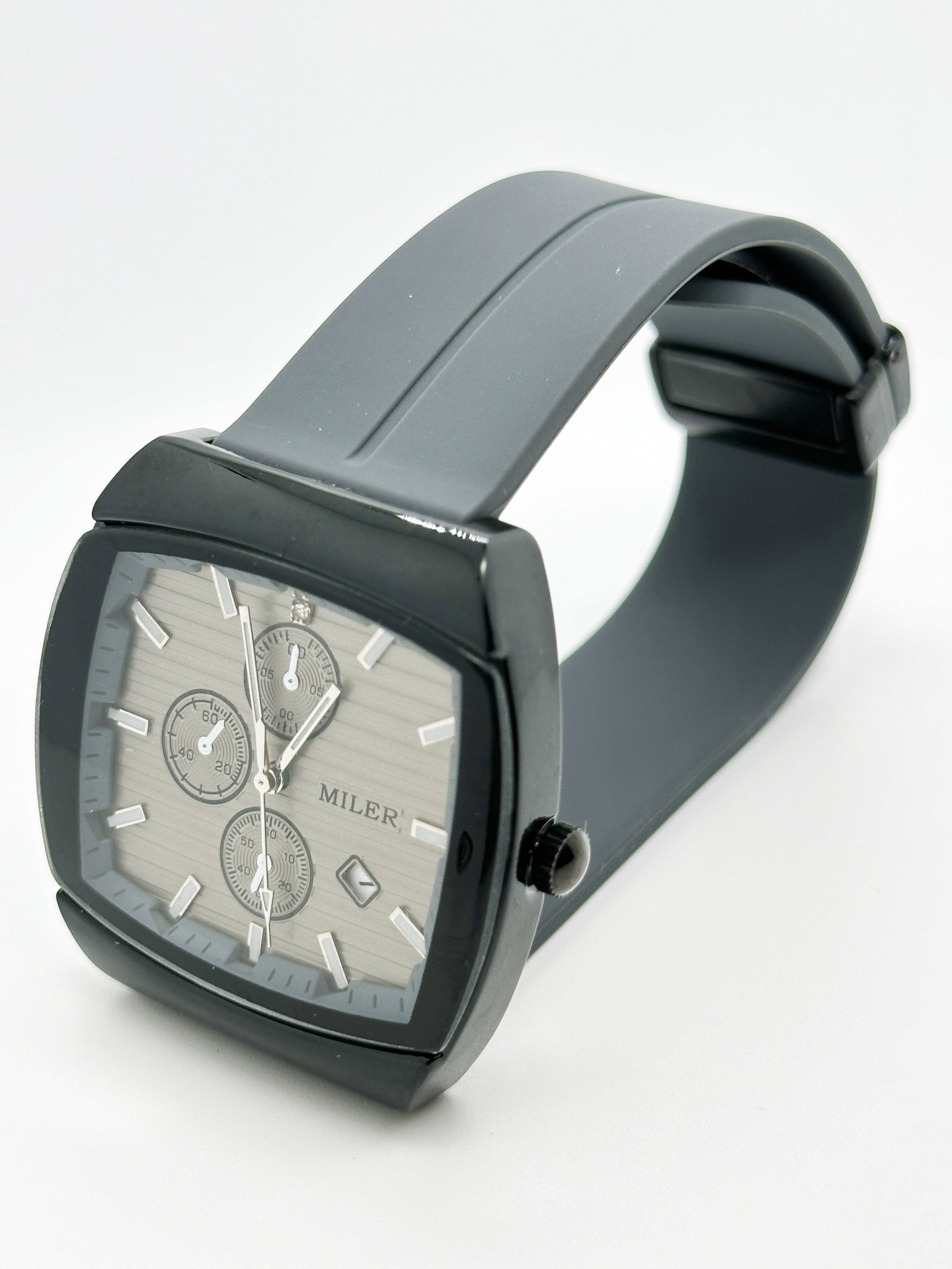 Fashion Style Business Men Quartz Wrist Watch With Silicone Strap